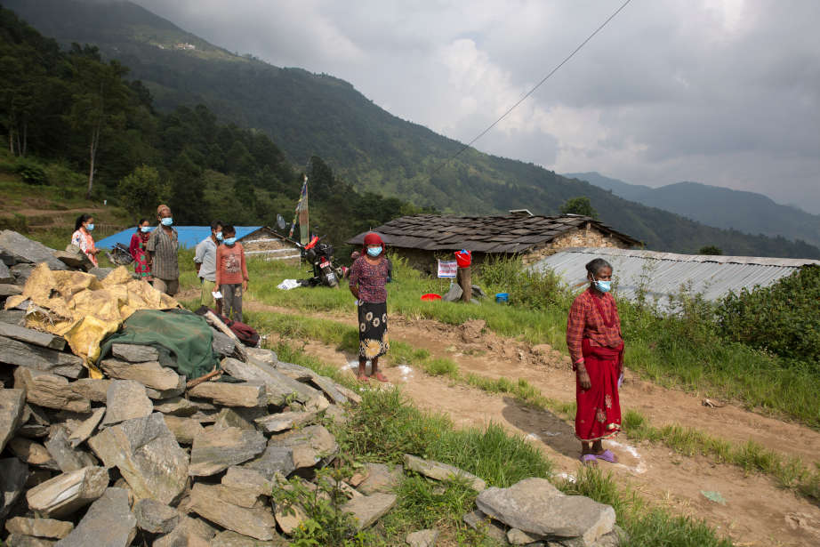 distanziamento beneficiari nepalesi