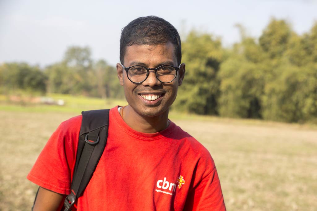 primo piano Sunil, operatore in Nepal